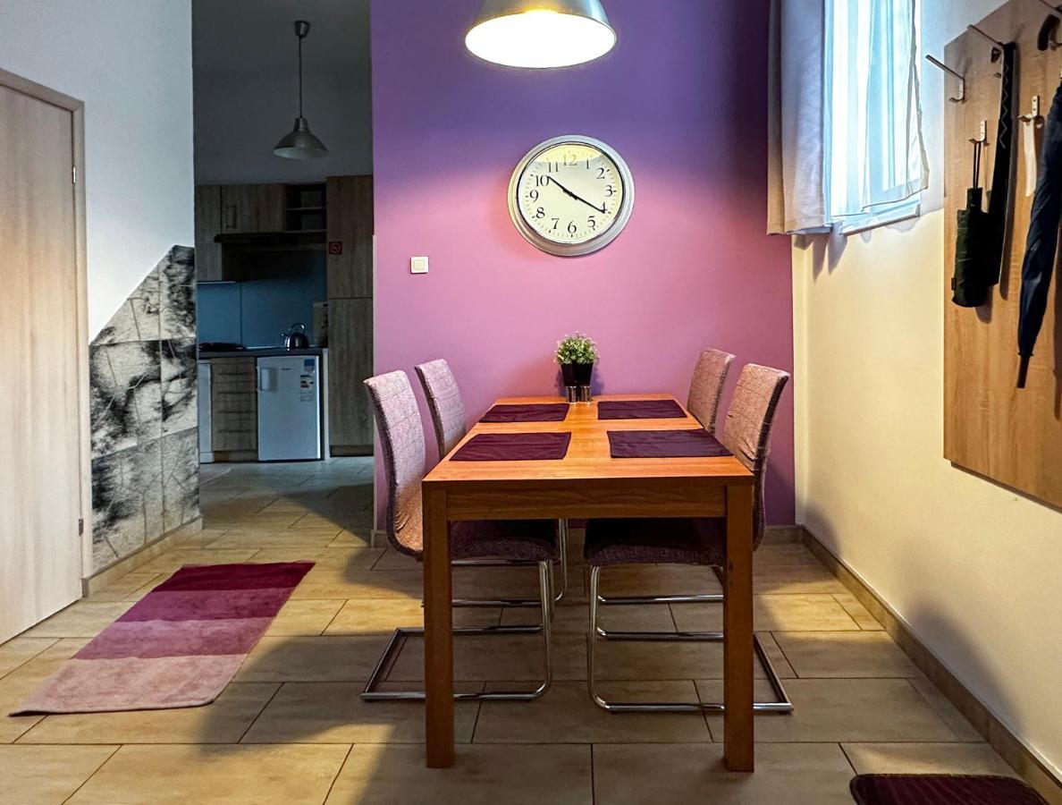 Abt Apartments Karoly Budapest Luaran gambar