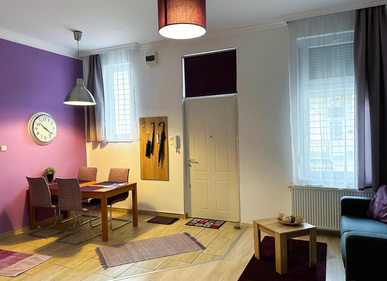 Abt Apartments Karoly Budapest Luaran gambar